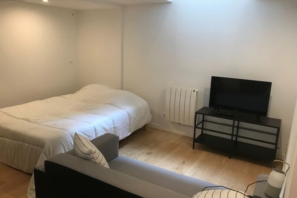 APPARTEMENT TYPE1 BIS AVEC COUR PRIVATIVE BORDEAUX CENTRE SA - Photo 1