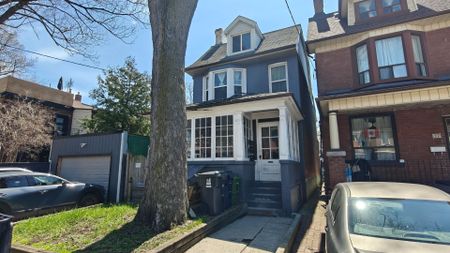 For Lease - 35 Lindsey Avenue, Toronto, Ontario - Photo 2