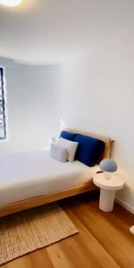 1 Derwent Ln, Sydney - Photo 3