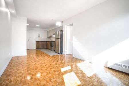 5450 Ch. Queen Mary Montréal (Côte-des-Neiges, QC H3X - Photo 2