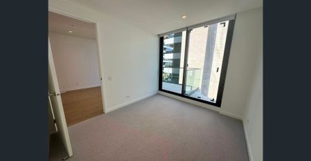 Lifestyle & Location! Modern Apartment Steps from Everything - Photo 3