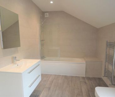 3 bedroom terraced house to rent - Photo 4