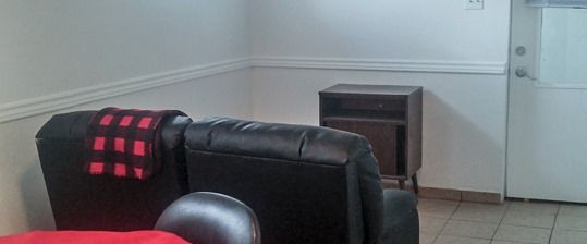 Saguenay – Chambre dans un 5 1/2 à louer à 30 secondes du Cégep de Jonquière - Photo 1