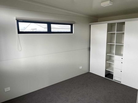 Charming 3BR Home in Dannevirke! - Photo 5