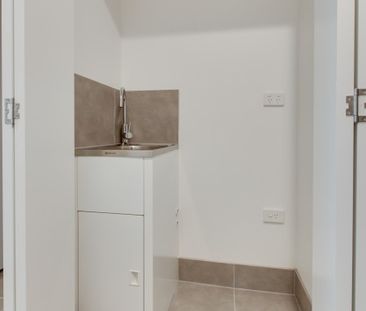 2 bed 2 bath - balcony Avail: 28/02/2026 - Photo 6
