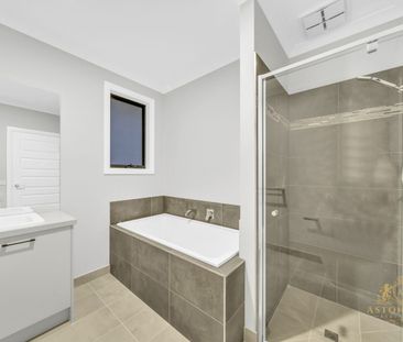 Brand New - Live in Style, Comfort & Convenience - Clyde North - Photo 1