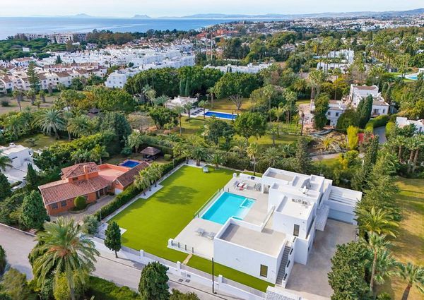 Luxury Villa for rent in Estepona, Spain