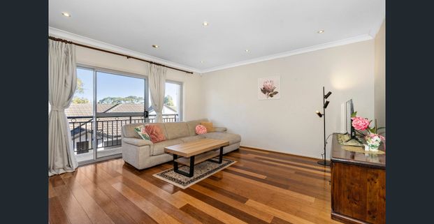 Well Presented Family Home - Photo 1