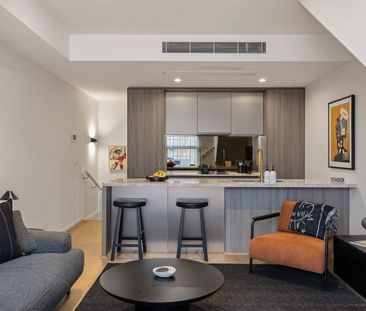 Elevated Balaclava Living with a Private Rooftop Terrace - Photo 1