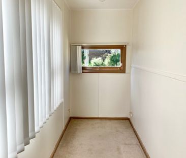 Comfortable & Cosy Two Bedroom Home - Photo 6