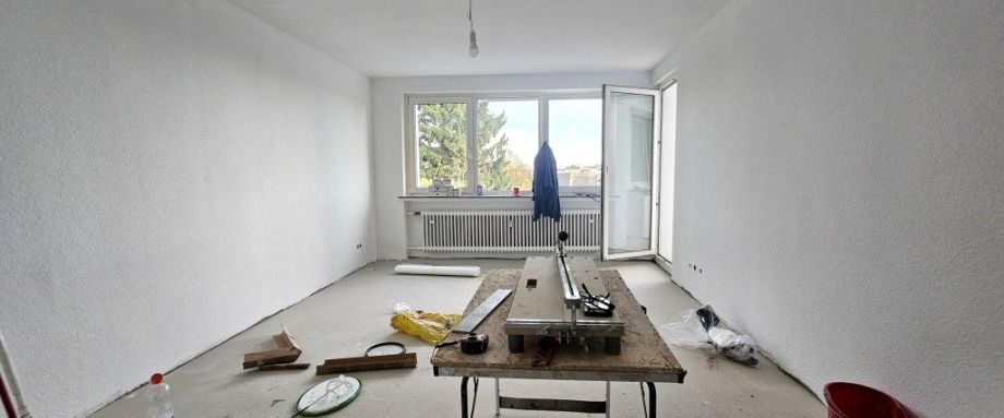 Frisch saniert mit neuem Badezimmer- 3-Zimmerwohnung mit Balkon - HS115 2.OGre WE22 - Photo 1