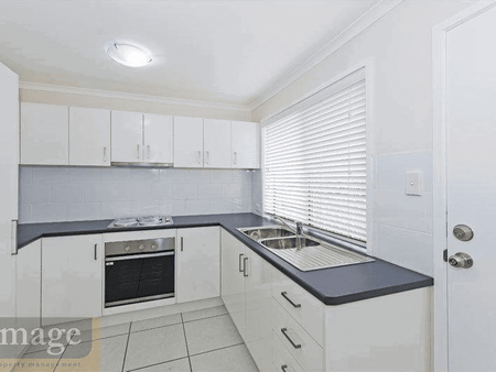 Quiet Unit in Great Location - Photo 3