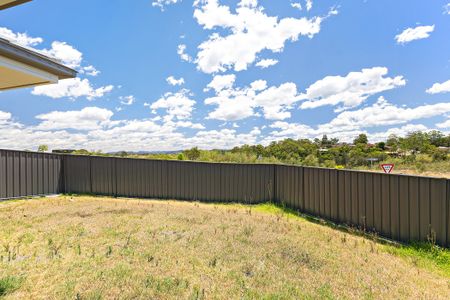 1/2 Daunt Street, Farley NSW 2320 - House For Rent | Domain - Photo 5