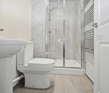 2 bedroom flat to rent - Photo 6