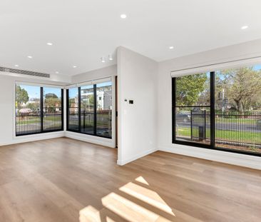 298 Victoria Road, Thornbury VIC 3071 - Photo 5