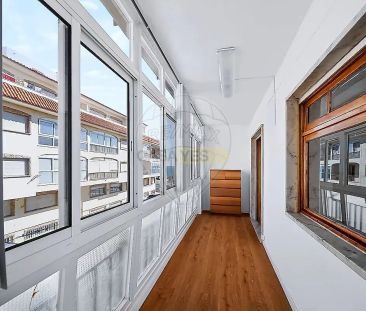 Apartment T1 in Carcavelos e Parede, Cascais - Photo 1