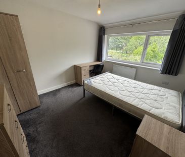 Yarburgh Way, Badger Hill - P10037 - Photo 6