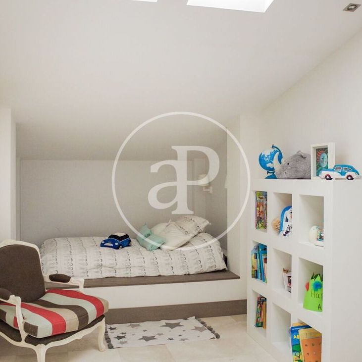 Luxury Villa for rent in Madrid, Spain - Photo 1