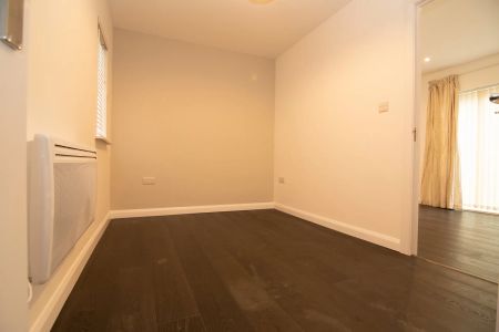 1 bed flat to rent in Columbia Road, , BH10 - Photo 3