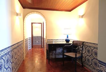 Apartamento T2 Remodelado e Mobilado no Moinho das Antas