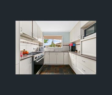 Spacious West End Living! - Photo 5