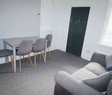 16 Carholme Road, Newland, Lincoln, Lincolnshire, LN1 1RR, United K... - Photo 3