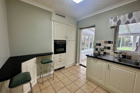 South Street - Photo 4