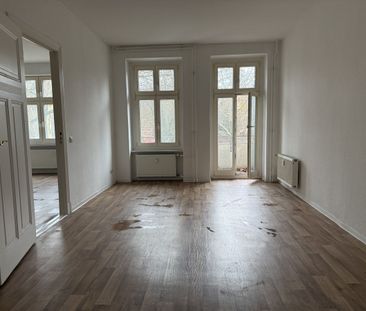 Großzügig geschnittene Wohnung in zentraler Lage, mit Balkon! ***Wa... - Foto 4