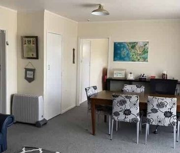 Charming Howick 2BR Home - Photo 3