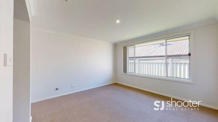 Spacious Family Home - Photo 4