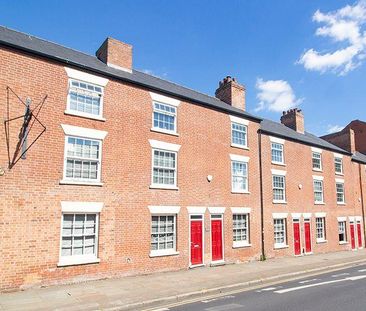 7 bedroom townhouse to rent - Photo 2
