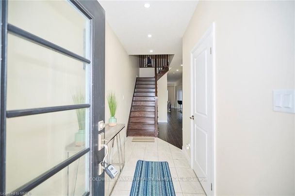 For Lease - 6667 Cropp Street, Niagara Falls, Ontario - Photo 1