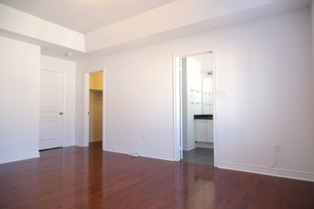 For Lease - 8 James Glover Drive, Markham, Ontario - Photo 2