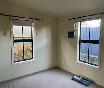 Modern Cottage Living - Photo 2