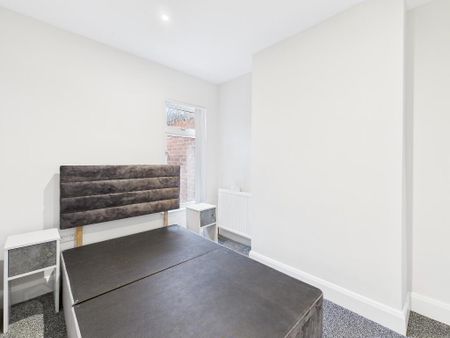 11 Tavanagh Street, Donegall Road, Belfast, BT12 6JL - Photo 3