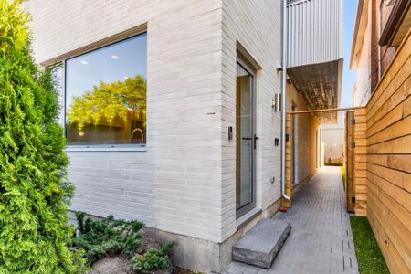 For Lease - 301 Keele Street Unit# Unit #3, Toronto, Ontario - Photo 4