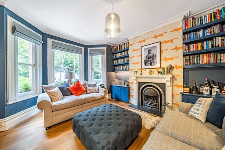 Ferndale Road, Woking, Surrey, GU21 - Photo 3