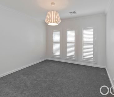 Open The Door To Modern And Spacious Living - Photo 3