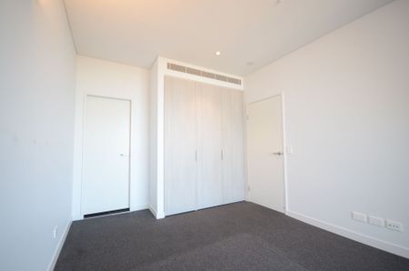 Beautiful Two Bedroom Apartment with Stunning Views!!!! - Photo 3