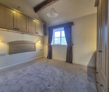 2 bedroom end of terrace house to rent - Photo 3