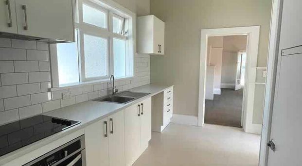 1920's Beauty! - Photo 1