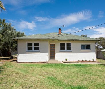 Four Bedroom Family Home - Photo 5