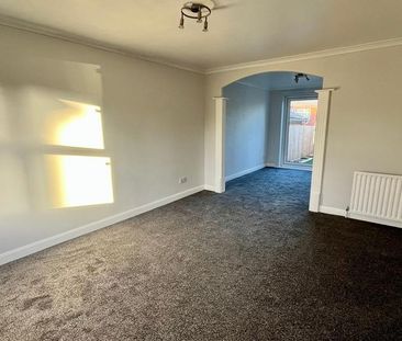 3 bedroom detached house to rent - Photo 4