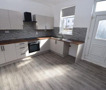 3 bedroom terraced house to rent - Photo 5