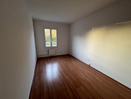 DEUX PIECES VAUCOULEUR - Photo 3