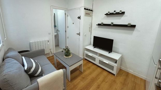 Piso de alquiler en N/a, Delicias - Photo 1