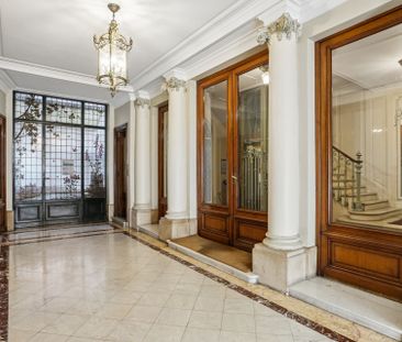 Location Appartement Paris 7 2 Pièces 35 m² - Photo 3