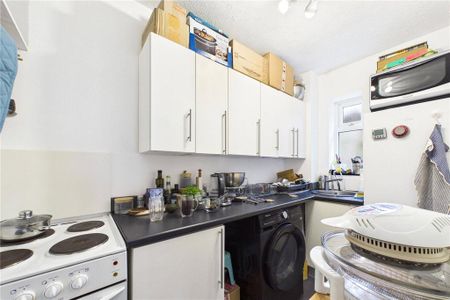 1 bedroom semi-detached house to rent - Photo 5