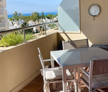 Middle Floor Apartment in Marbella - Photo 6