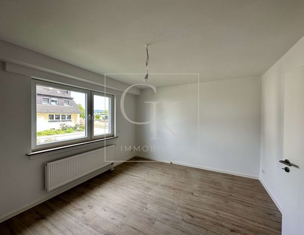 Erstbezug nach Modernisierung von lichtdurchfluteter großzügiger EG-Wohnung mit großem Süd-Balkon - Photo 1